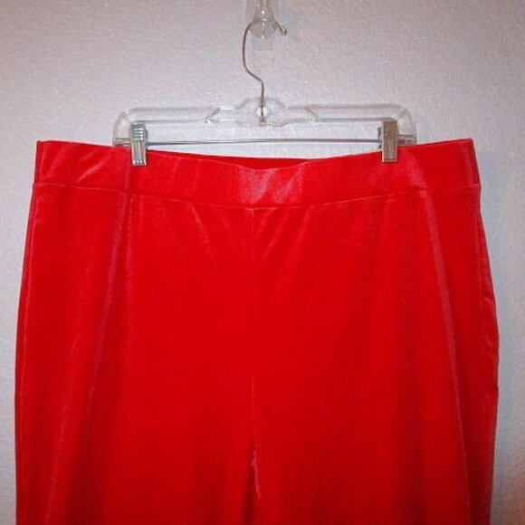 Lane Bryant Red Velvet Pull On Stretch Pants Size 20 Flare High Rise Holiday NWT - Picture 3 of 12